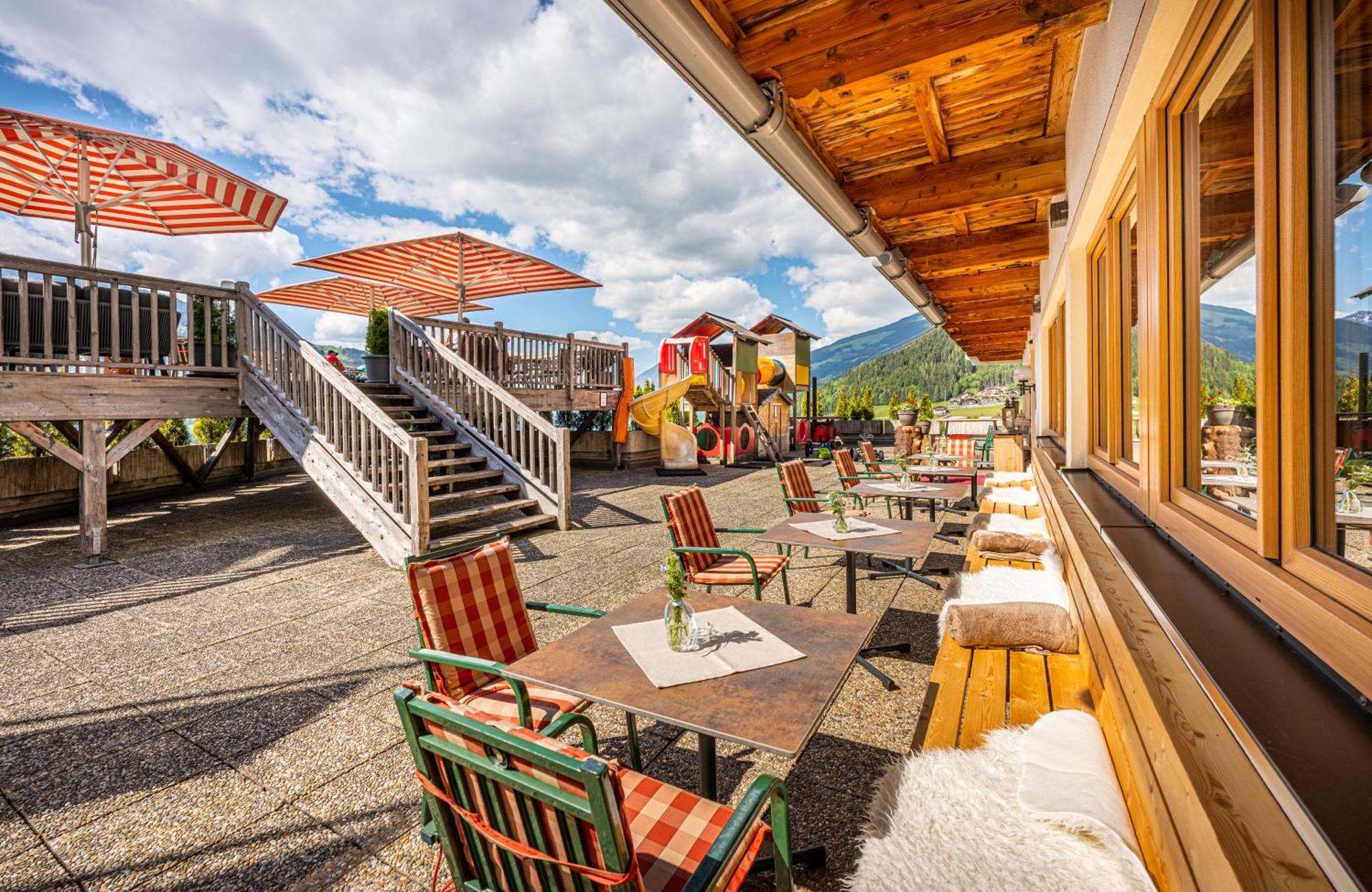 Alpen Wohlfuehlhotel Doerflwirt ไฮน์เซนแบร์ก ภายนอก รูปภาพ