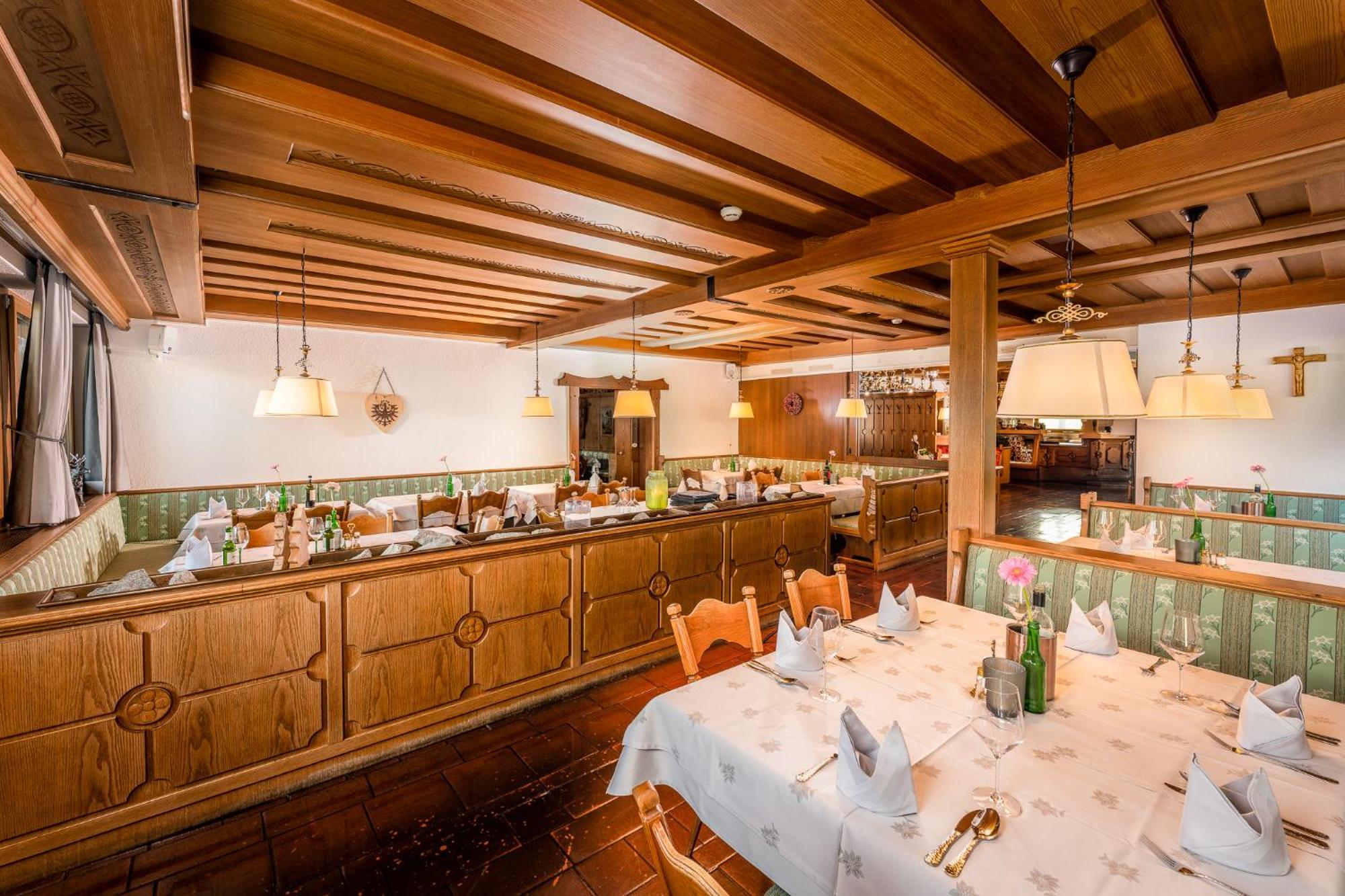 Alpen Wohlfuehlhotel Doerflwirt ไฮน์เซนแบร์ก ภายนอก รูปภาพ