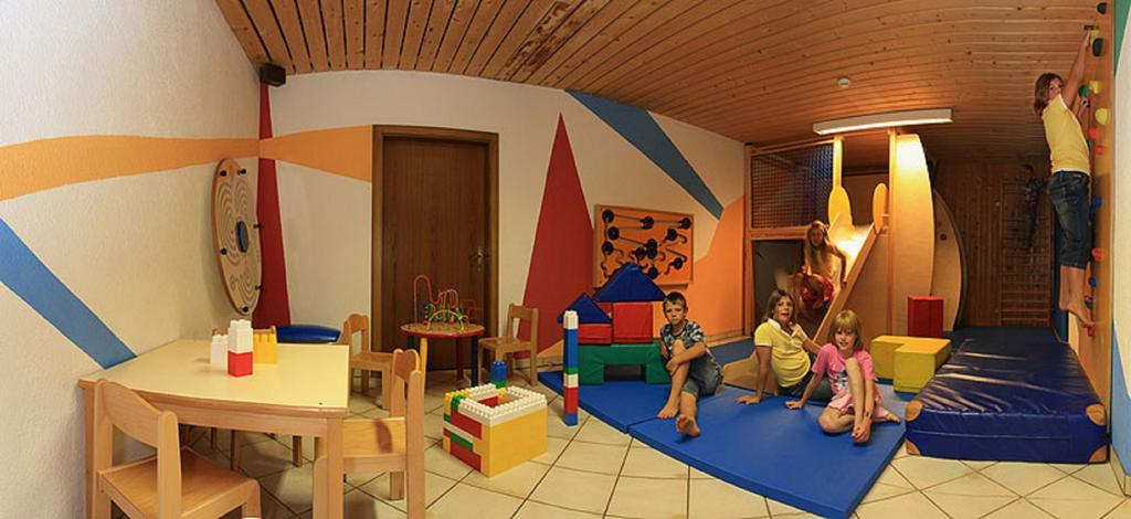 Alpen Wohlfuehlhotel Doerflwirt ไฮน์เซนแบร์ก ภายนอก รูปภาพ