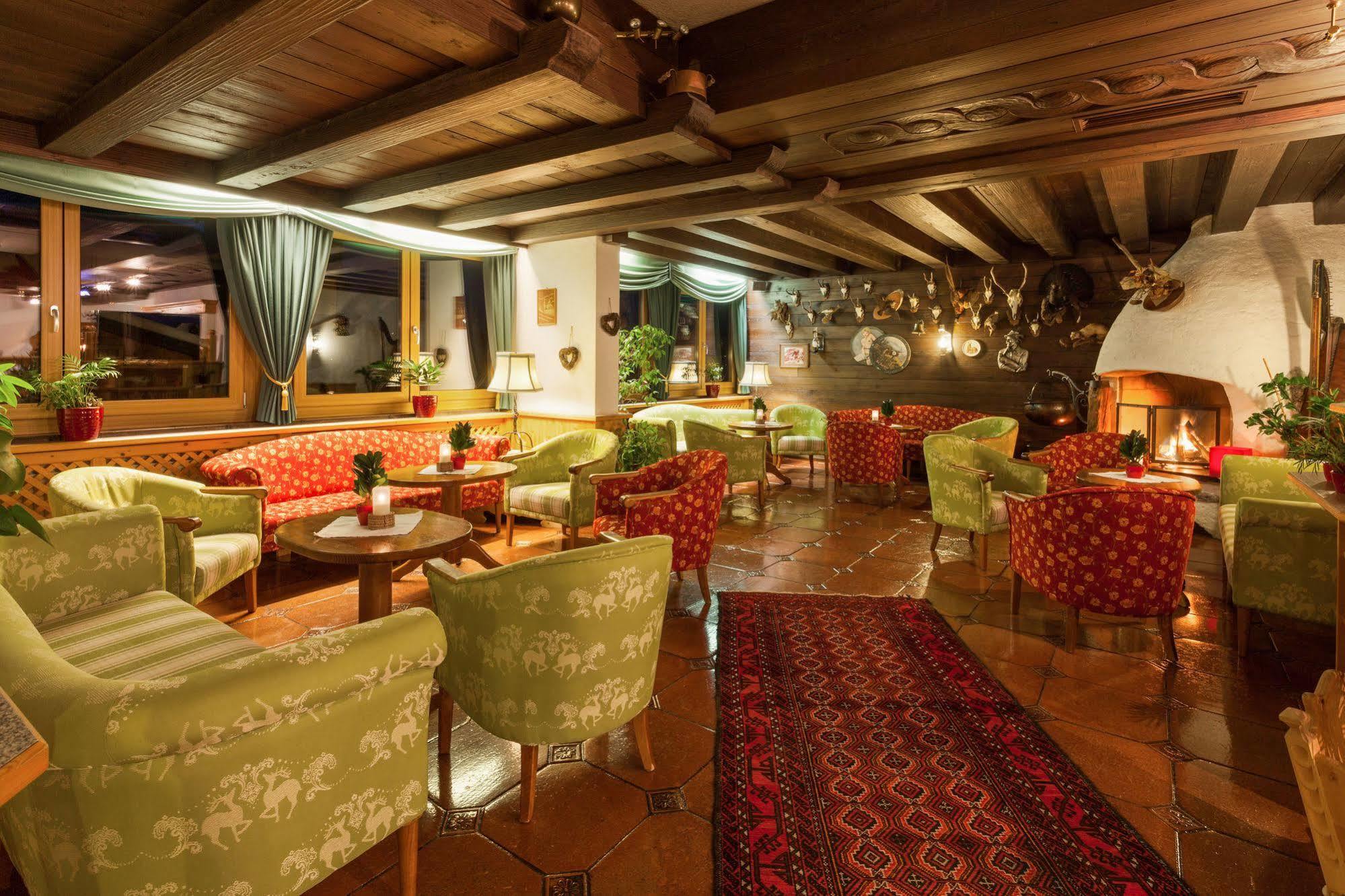 Alpen Wohlfuehlhotel Doerflwirt ไฮน์เซนแบร์ก ภายนอก รูปภาพ
